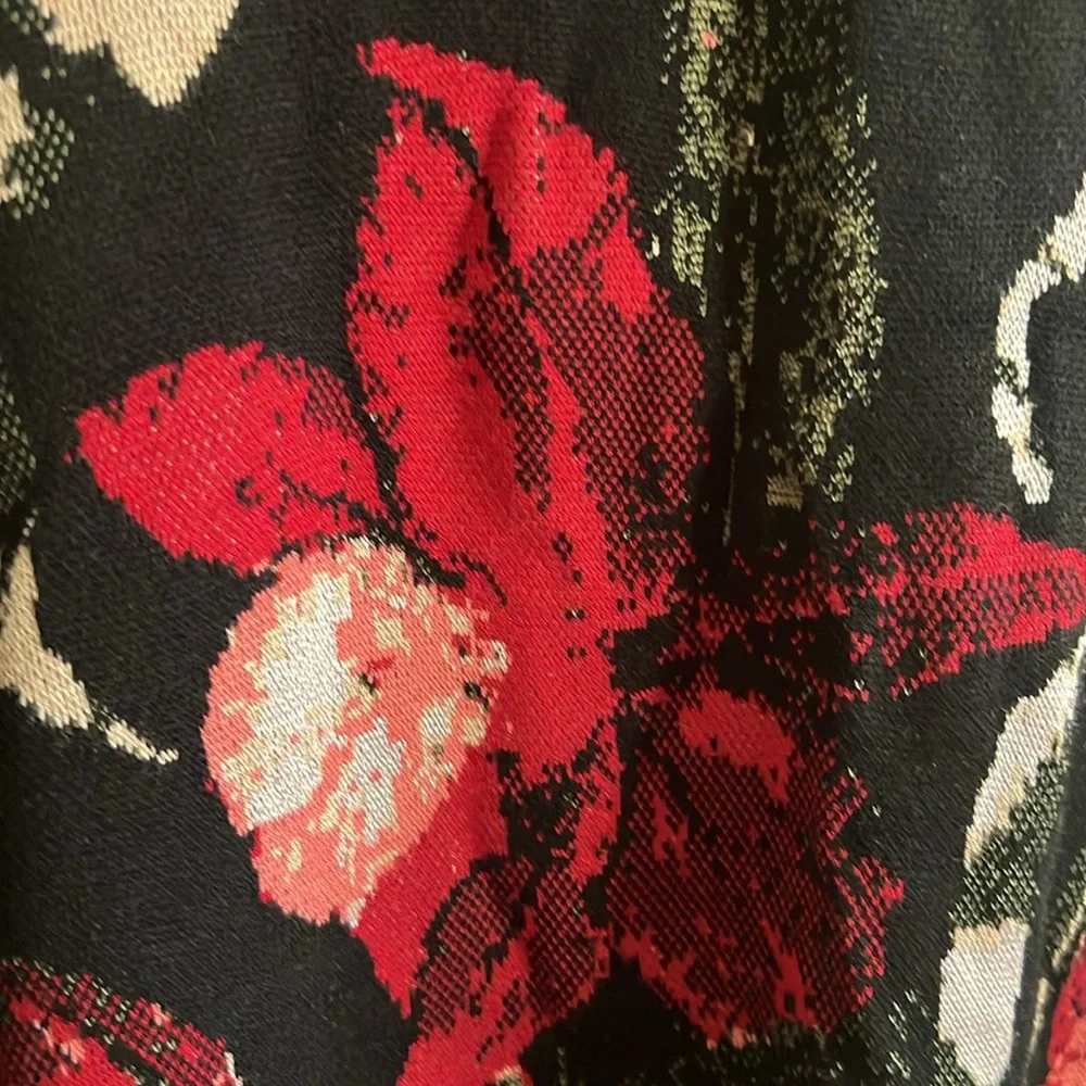 CHICOS knit sweater size 2 (12-14) in like new condition - Picture 5 of 6